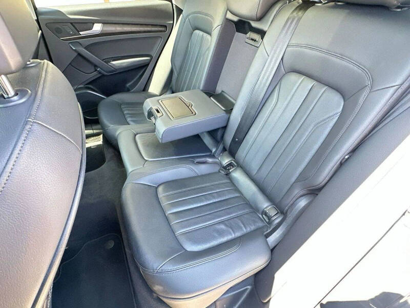 2019 Audi Q5 quattro Premium 45 TFSI