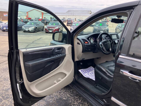 2013 Chrysler Town and Country Limited