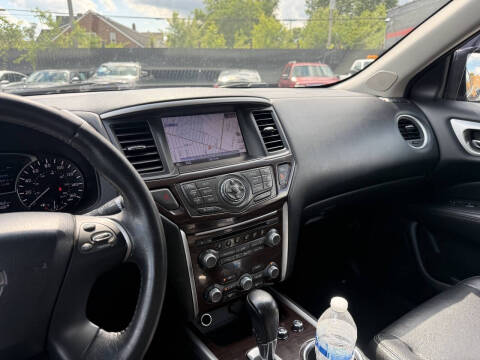 2014 Nissan Pathfinder Platinum