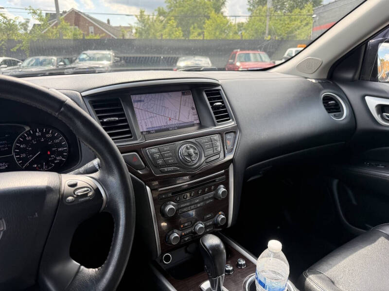 2014 Nissan Pathfinder Platinum