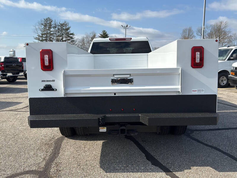 2026 Chevrolet Silverado 3500HD CC Work Truck
