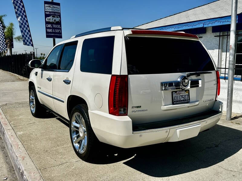 2012 Cadillac Escalade Platinum Edition