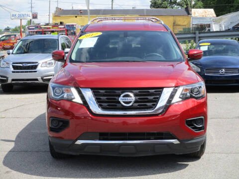 2017 Nissan Pathfinder SL