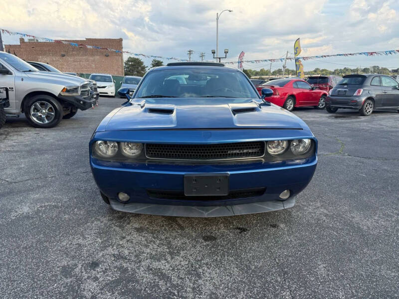 2009 Dodge Challenger SE