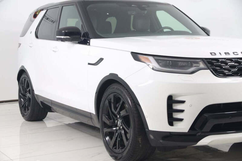 2023 Land Rover Discovery P360 S R-Dynamic