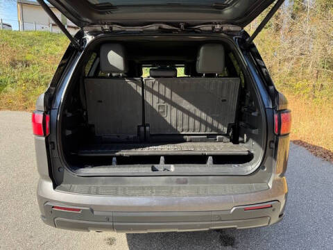 2025 Toyota Sequoia SR5