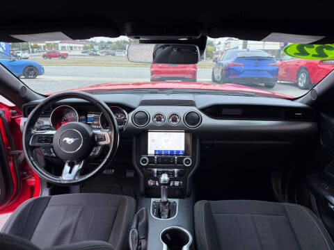 2022 Ford Mustang EcoBoost