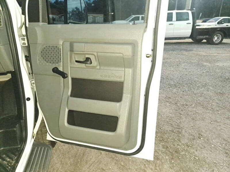 2014 Ford E-Series E-350 SD