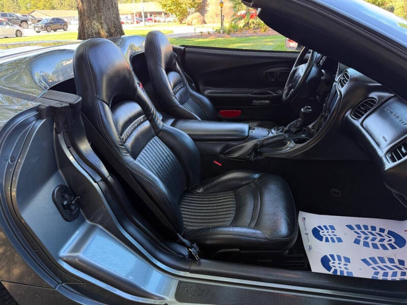 2004 Chevrolet Corvette