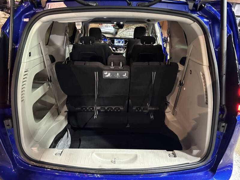 2021 Chrysler Pacifica Touring