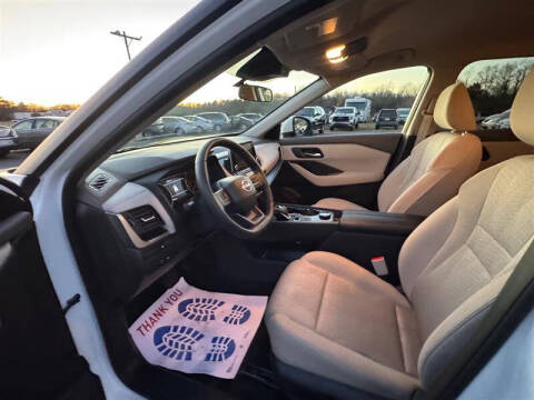 2025 Nissan Rogue SV