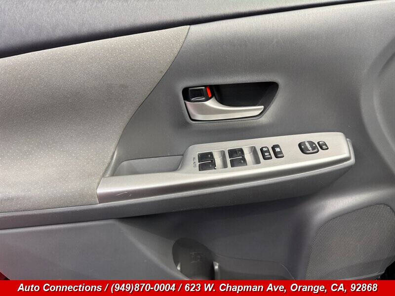 2012 Toyota Prius v Two