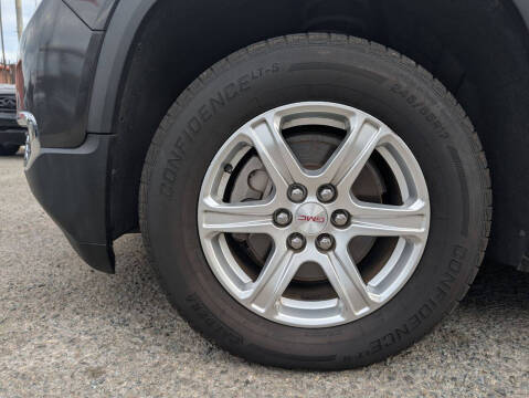 2017 GMC Acadia SLE-1