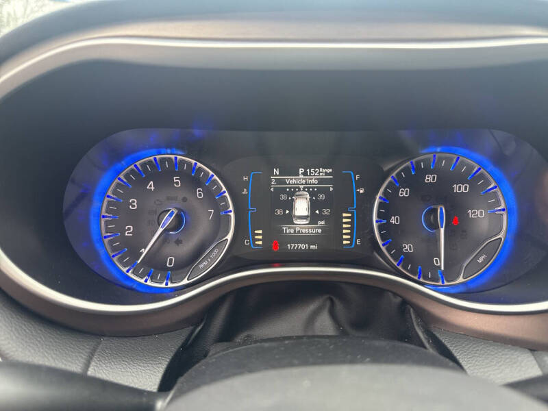 2017 Chrysler Pacifica Touring