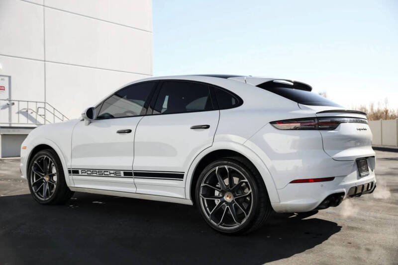 2020 Porsche Cayenne Turbo Coupe