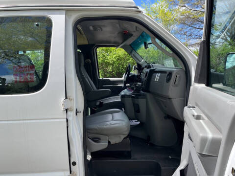 2011 Ford E-Series E-150