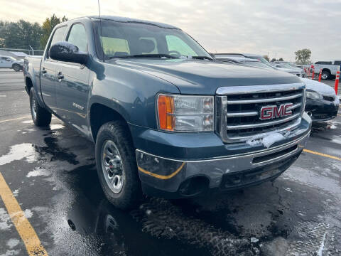 2012 GMC Sierra 1500 for sale at BELOW BOOK AUTO SALES in Idaho Falls ID