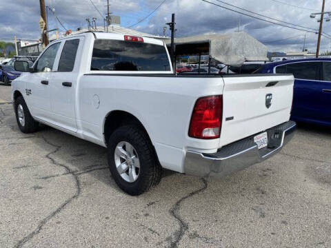 2024 RAM 1500 Classic SLT