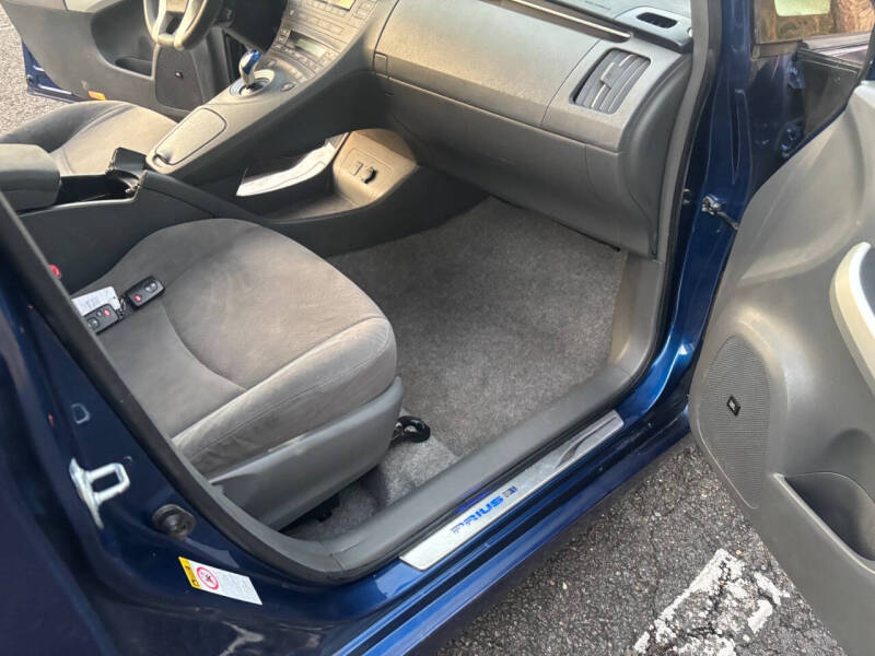 2011 Toyota Prius Two