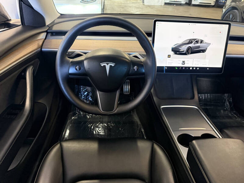 2023 Tesla Model 3 Performance