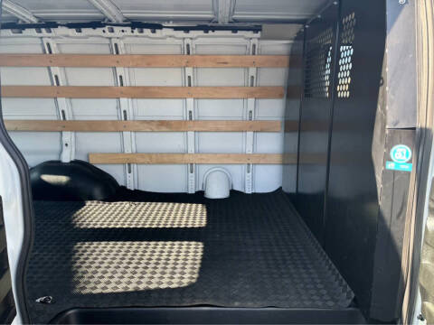 2024 Chevrolet Express 2500