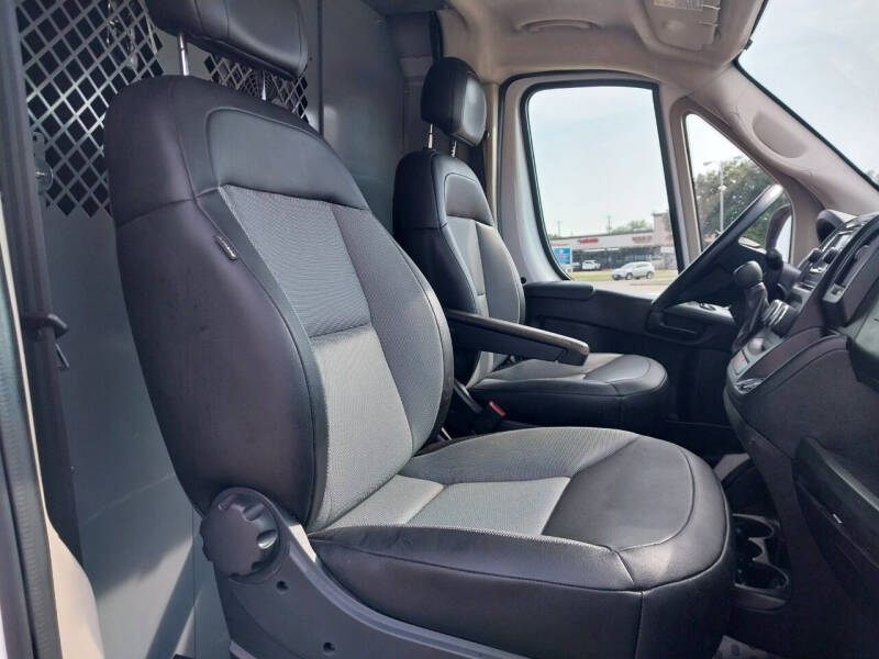 2017 RAM ProMaster Cargo Van Base photo 14