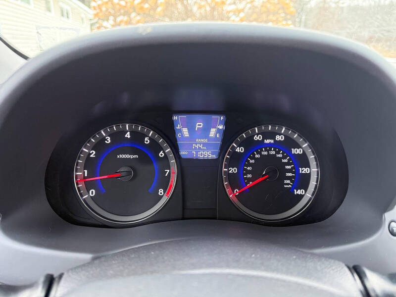 2014 Hyundai Accent GLS