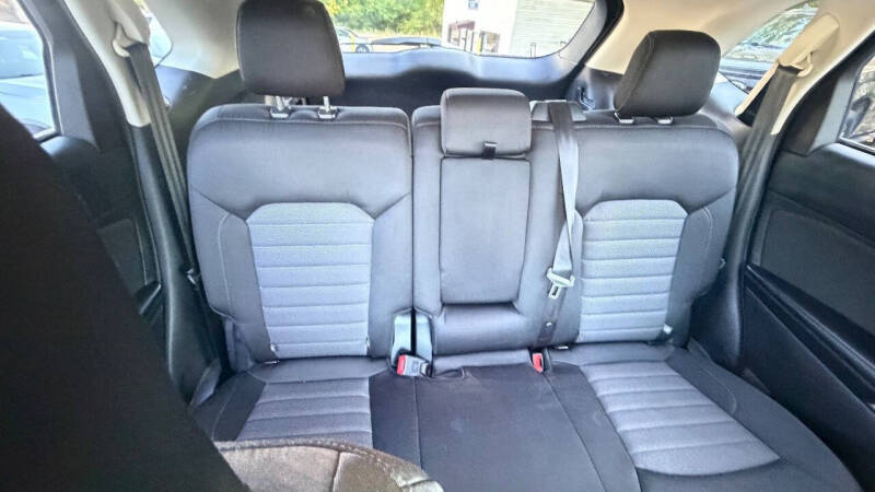 2016 Ford Edge SE