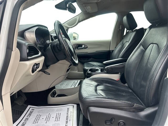 2020 Chrysler Pacifica Touring L