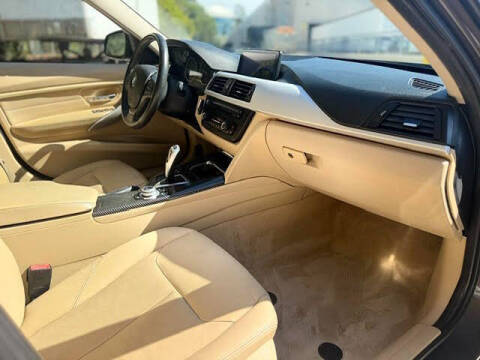 2012 BMW 3 Series 328i