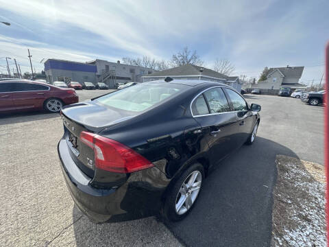 2014 Volvo S60 T5 Platinum