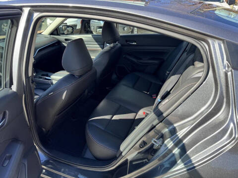 2021 Nissan Altima 2.5 SR