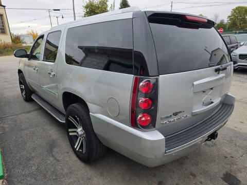 2011 GMC Yukon XL Denali
