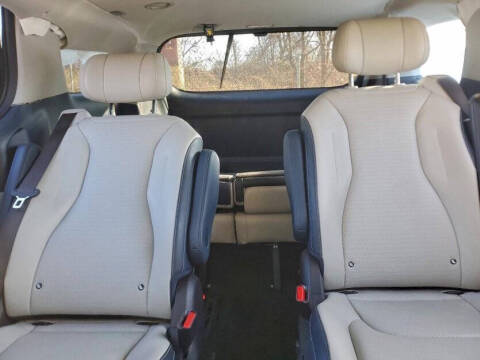 2025 Kia Carnival Hybrid SX