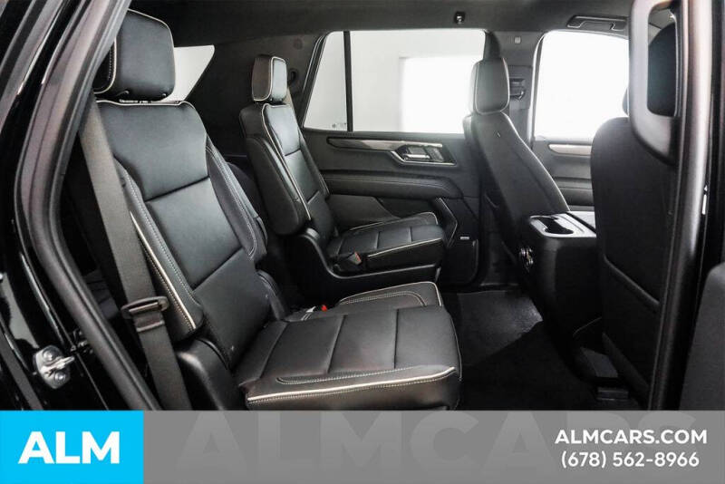 2025 GMC Yukon Elevation
