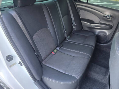 2016 Nissan Versa 1.6 SV