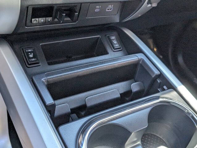 2021 Nissan Titan SL