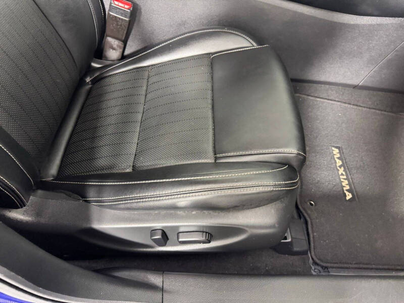 2023 Nissan Maxima 3.5 SV