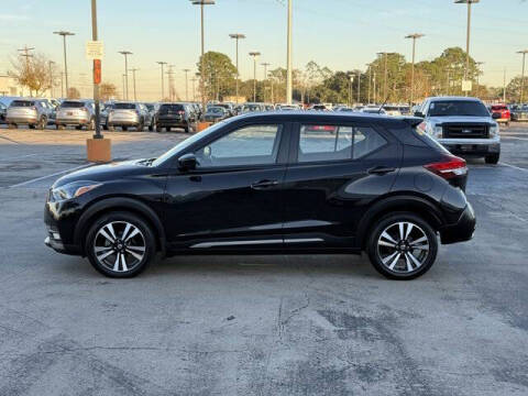 2020 Nissan Kicks SR