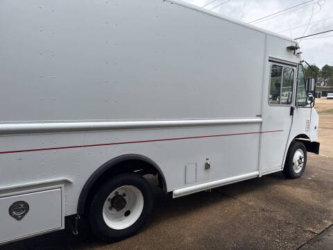 2012 Freightliner MT45 Chassis