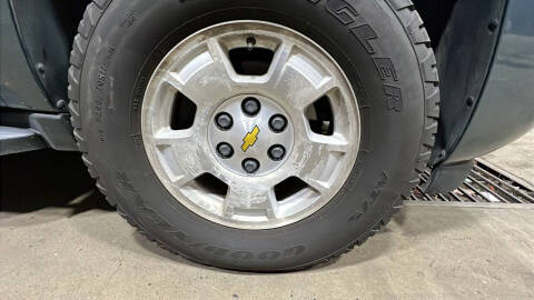 2011 Chevrolet Avalanche LS