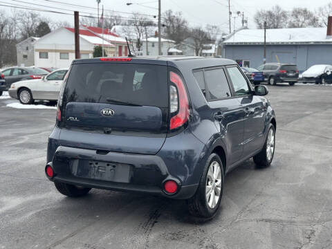 2016 Kia Soul +