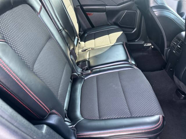 2025 Ford Escape ST-Line Select