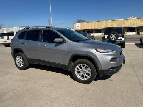 2014 Jeep Cherokee for sale at Angels Auto Sales in Great Bend KS