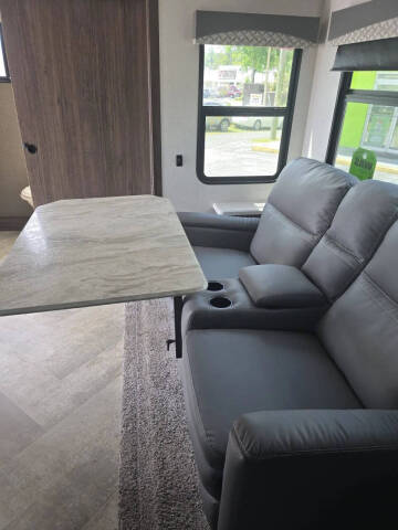 2021 Winnebago Voyage