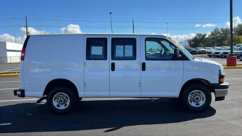 2023 GMC Savana 2500