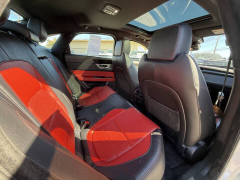 2016 Jaguar XF R-Sport