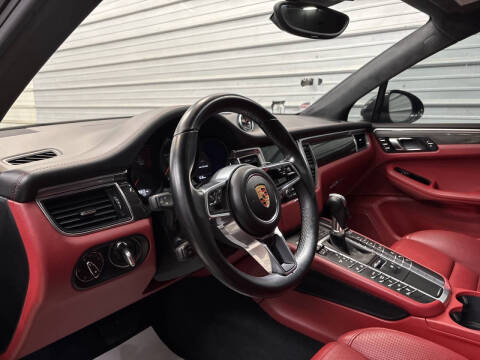 2018 Porsche Macan