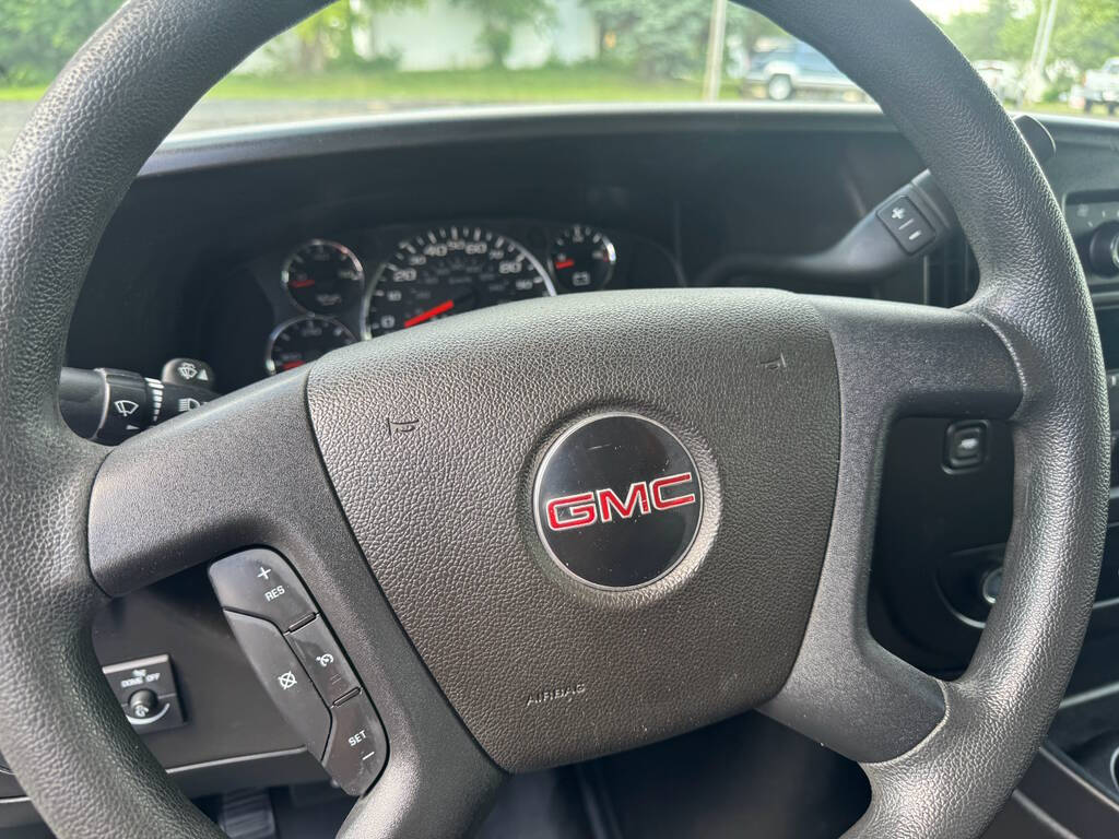 2018 GMC Savana 14