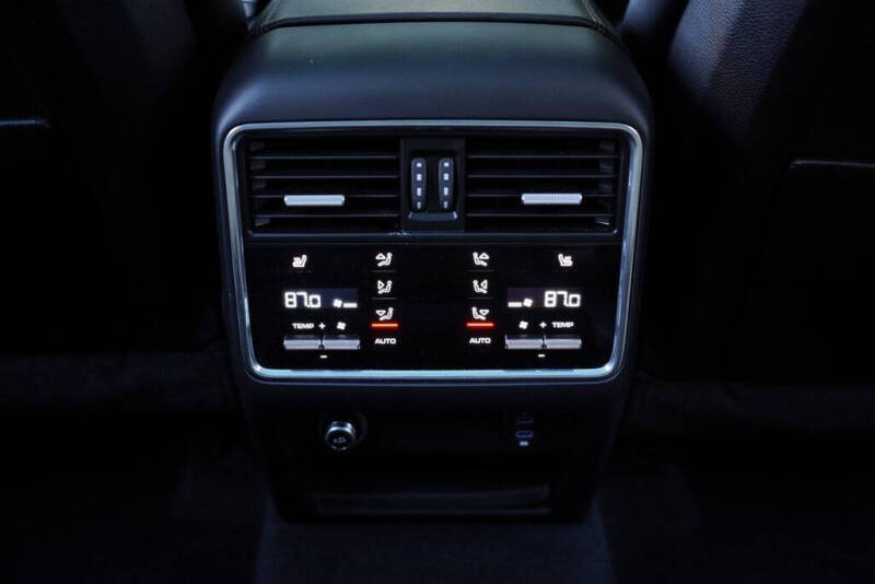 2022 Porsche Cayenne GTS